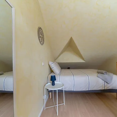 Le Grenet - Design En Duplex Apartment