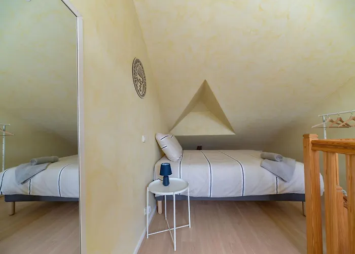 Le Grenet - Design En Duplex Apartment