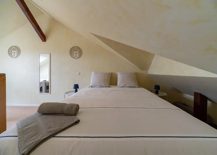 Le Grenet - Design En Duplex Apartment