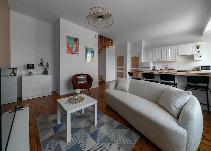 Le Grenet - Design En Duplex Apartment